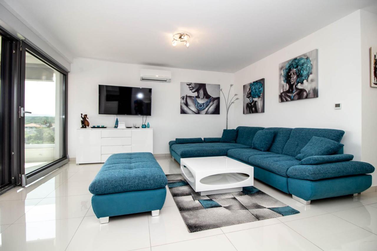 Luxury Apartment Luna Vantacici Exterior photo